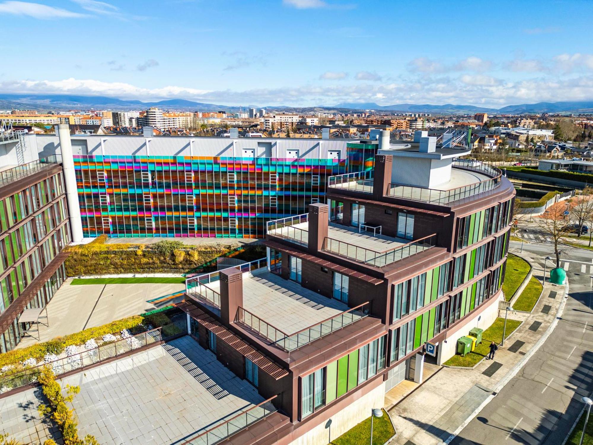 Hotel Jardines De Uleta Suites Vitoria-Gasteiz Eksteriør bilde