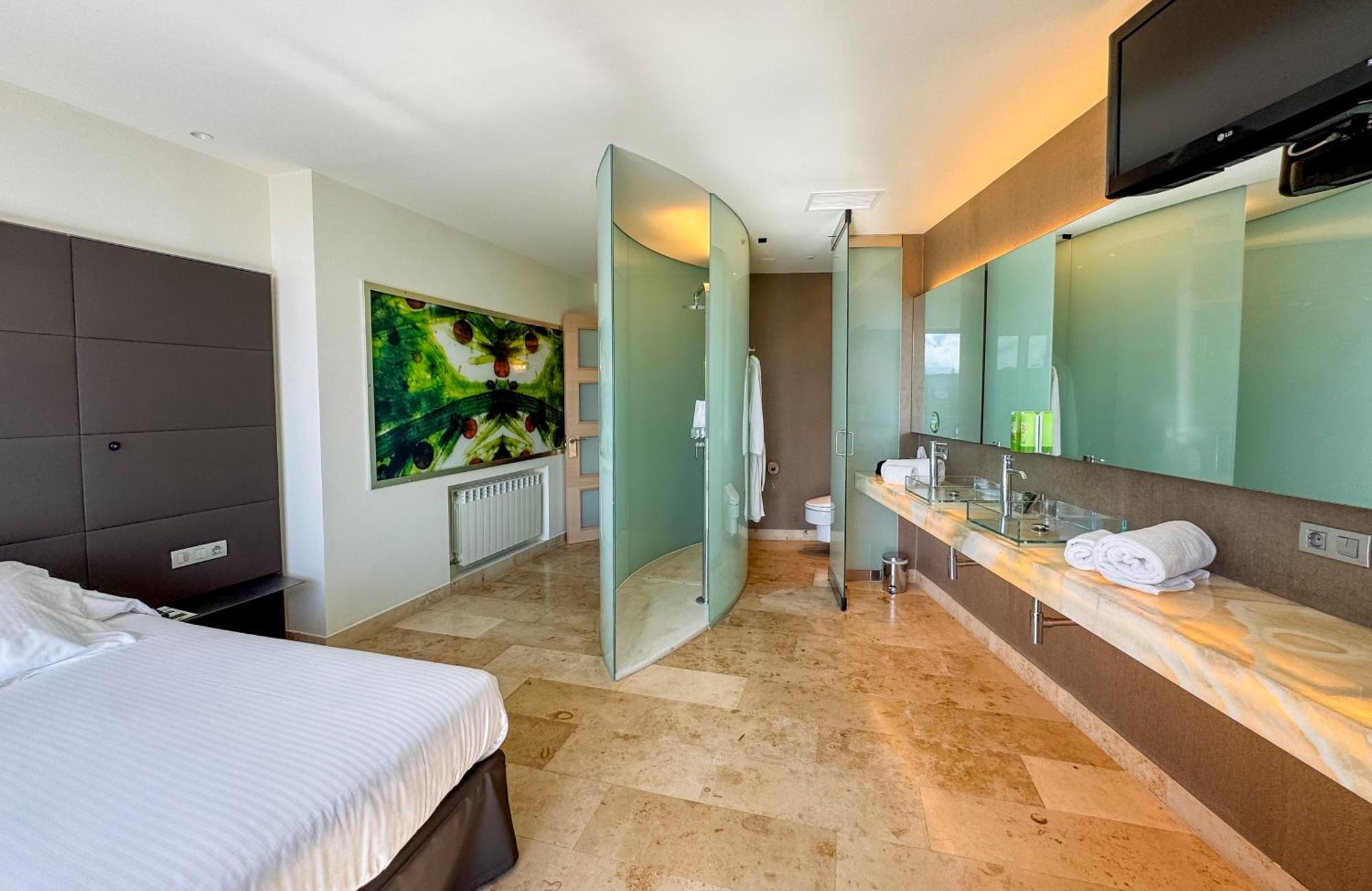 Hotel Jardines De Uleta Suites Vitoria-Gasteiz Eksteriør bilde